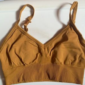 Lululemon bra light support size 6
